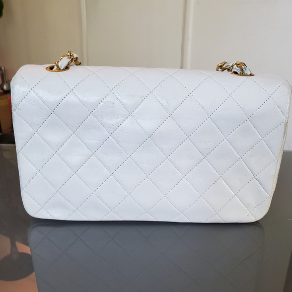 CHANEL White Leather Full Flap Crossbody Bag - Picture 2 of 8